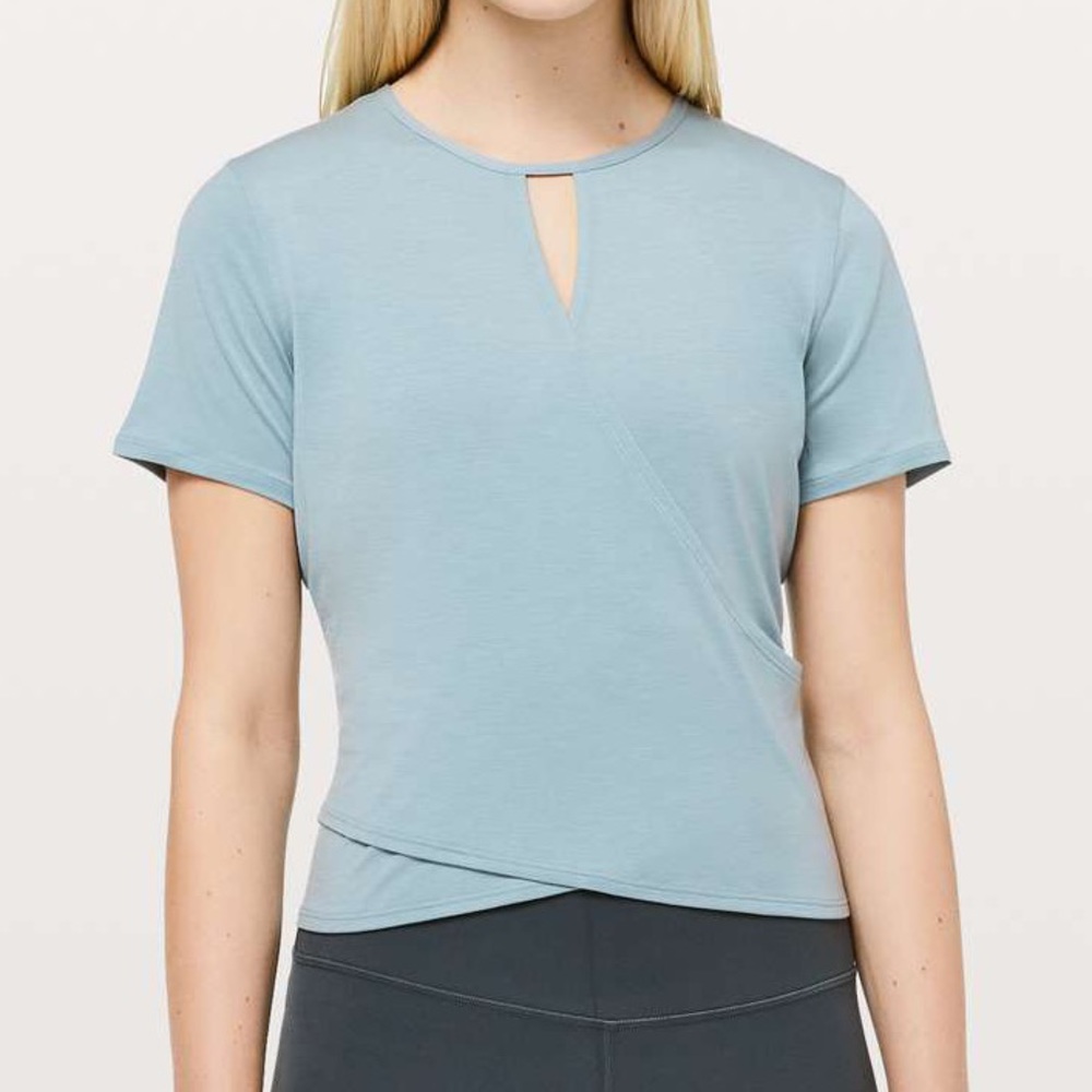 Lululemon round trip short sleeve top